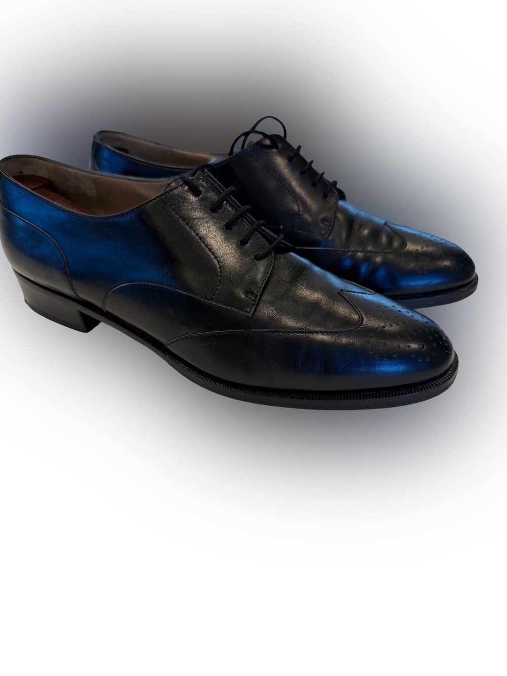 Ferragamo Ferrara Classic Women’s Black Leather Wingtip Oxfords Shoes Sz 8.5 EUC